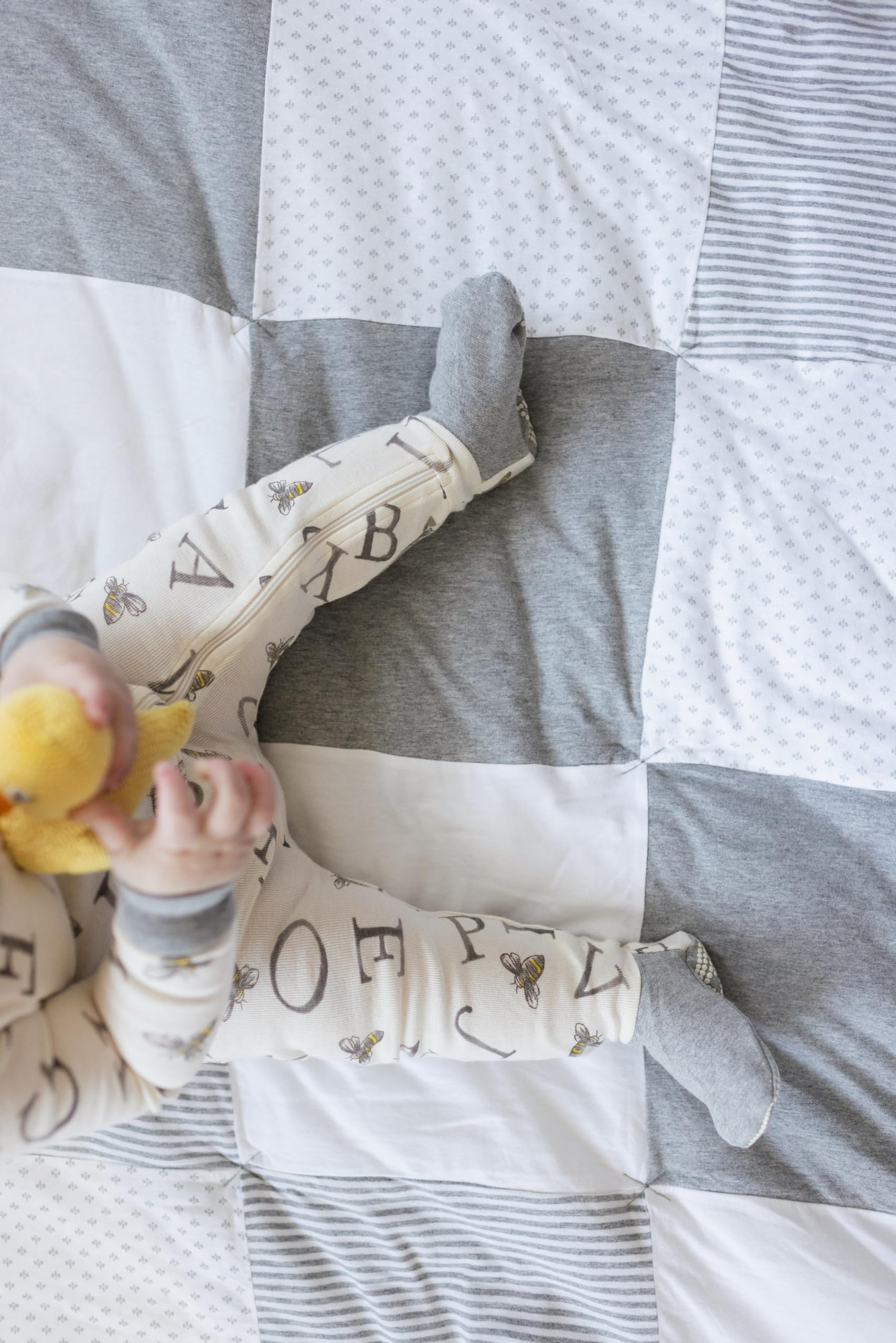 Burt's Bees Baby Reversible Blanket, Nursery, Stroller & Tummy-Time Organic Jersey Cotton Quilted Infant & Toddler Bedding - Image 4